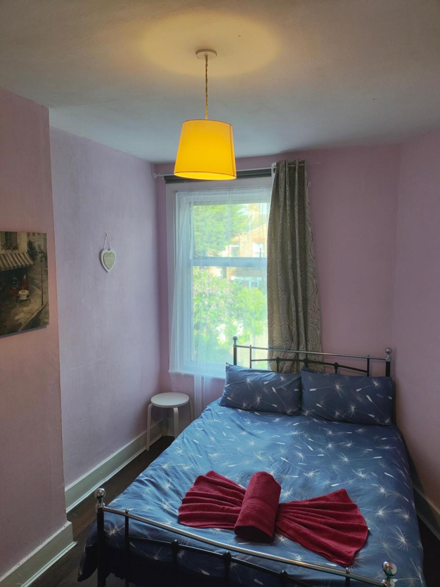 ホテル Charming Double Bed Retreat ロンドン エクステリア 写真